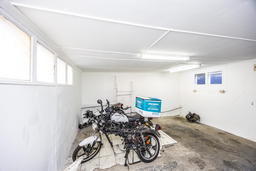 Commercial Property for Sale in Quigney Eastern Cape